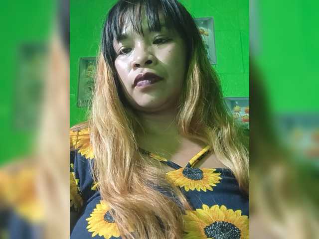 Kyrene live webcam show