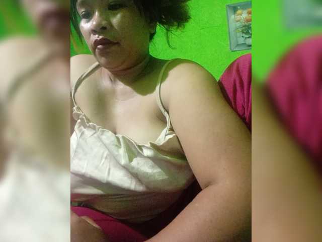 Kyrene live cam on BongaCams