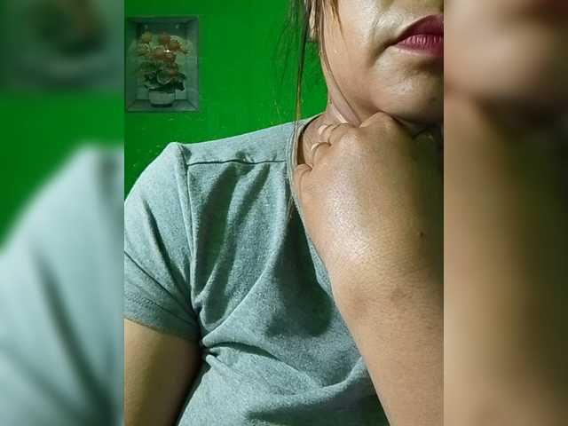 Kyrene live cam on BongaCams