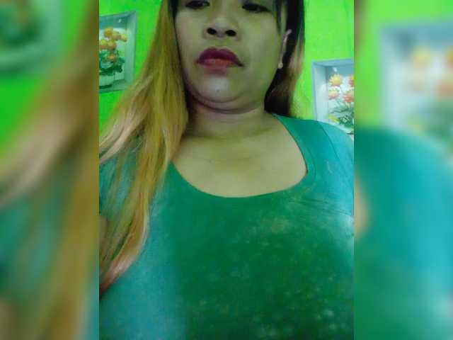 Kyrene live cam on BongaCams