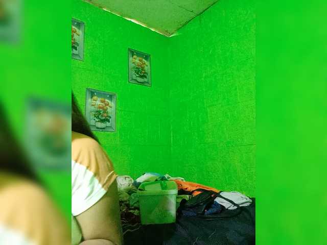 Kyrene live webcam show