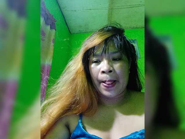 Kyrene live webcam show