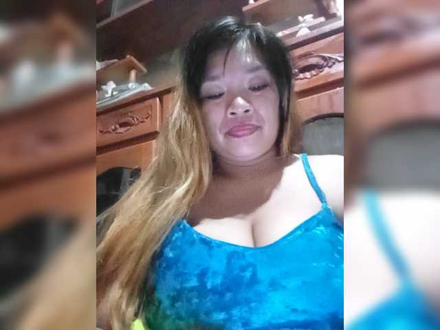 Kyrene live cam on BongaCams