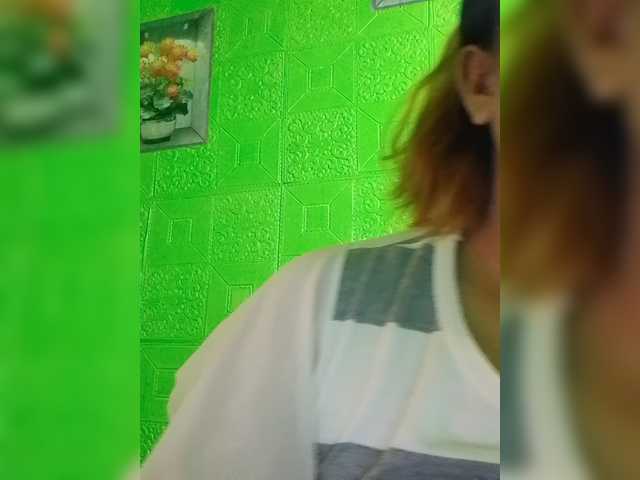 Kyrene live webcam show