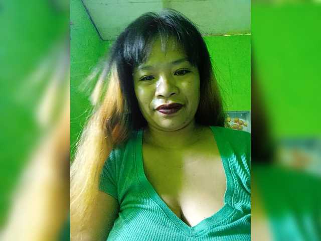 Kyrene live cam on BongaCams
