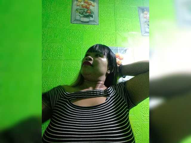 Kyrene live cam on BongaCams