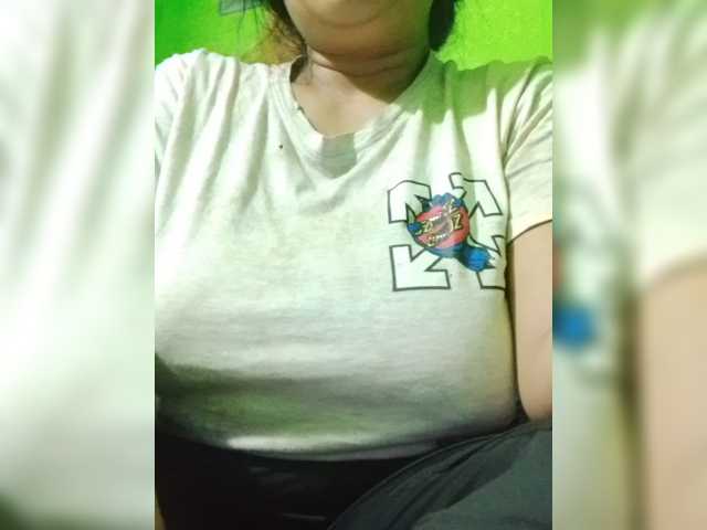 Kyrene live cam on BongaCams