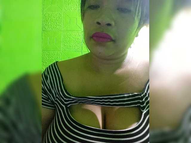 Kyrene live webcam show