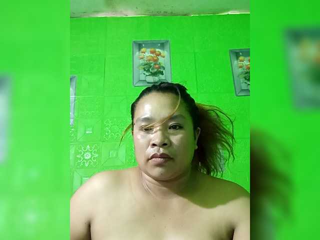 Kyrene's BongaCams show and profile