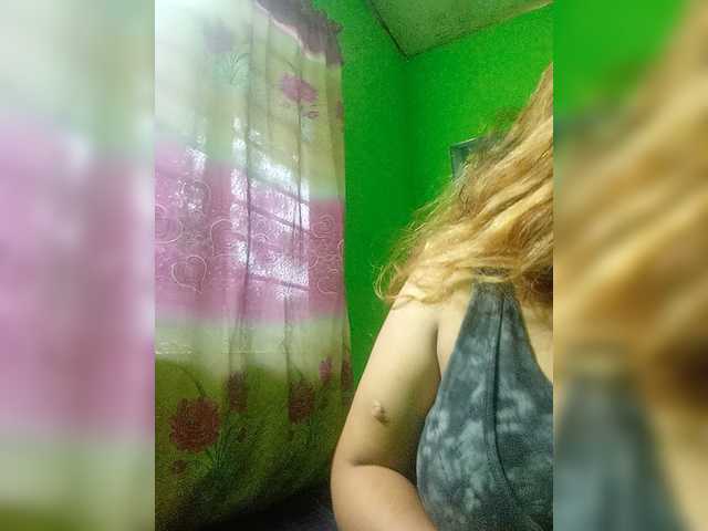 Kyrene live cam on BongaCams