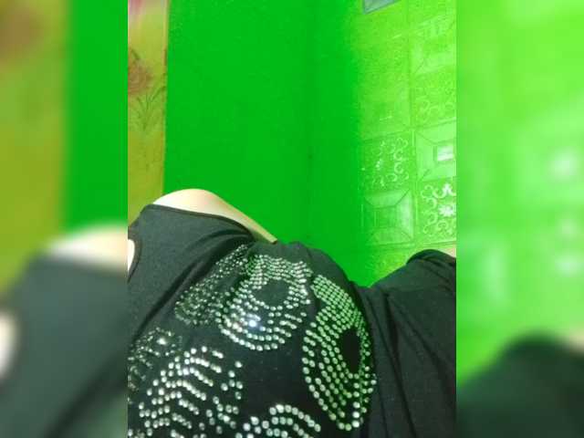 Kyrene, live now on BongaCams