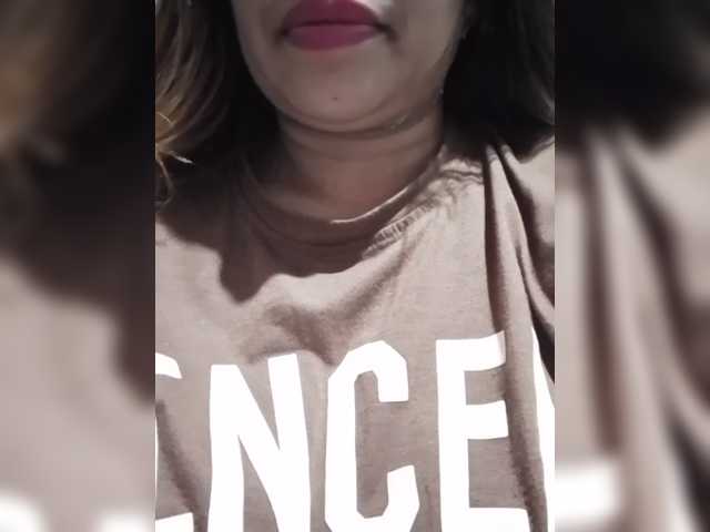 Kyrene, en directo ahora en BongaCams