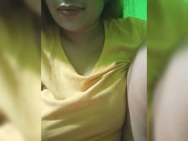 Kyrene live cam on BongaCams