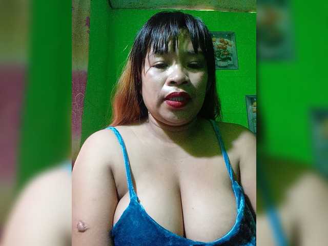 Kyrene live webcam show