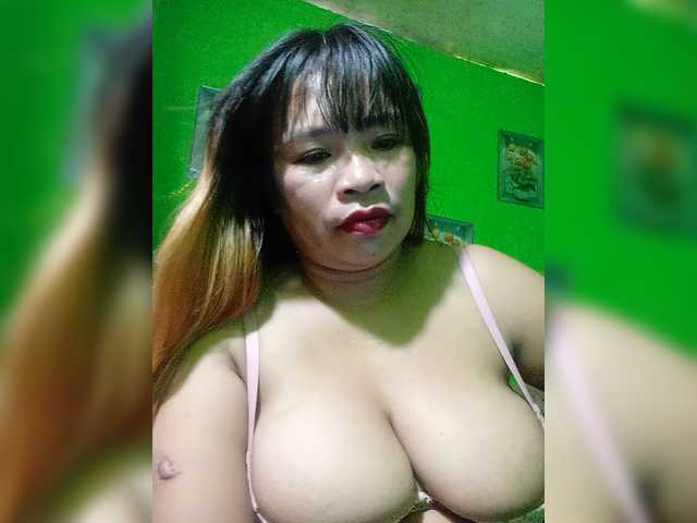 Kyrene live cam on BongaCams