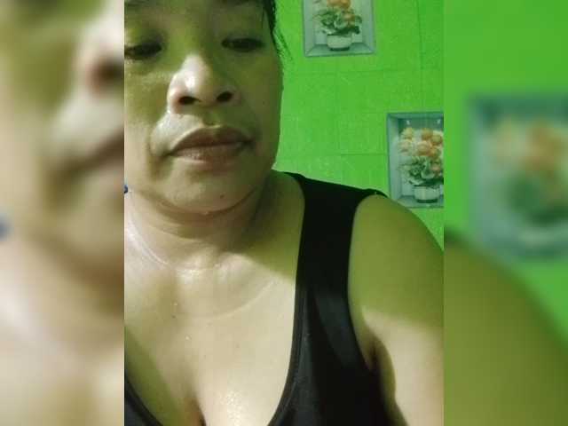 Kyrene, en directo ahora en BongaCams