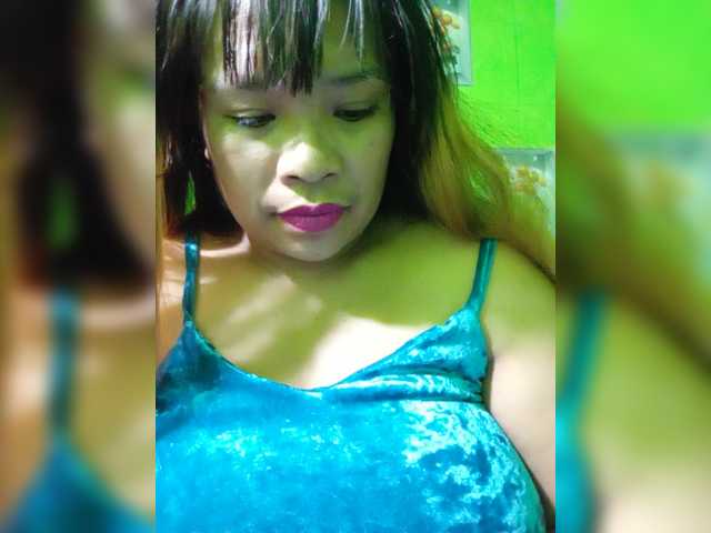 Kyrene live webcam show
