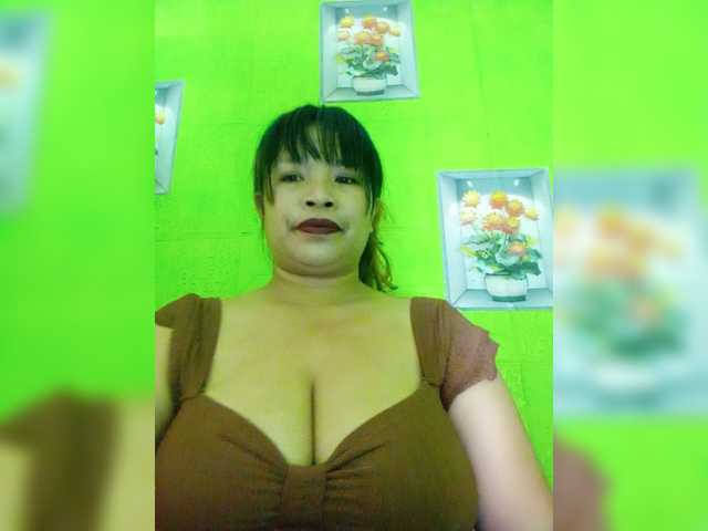 Kyrene live webcam show