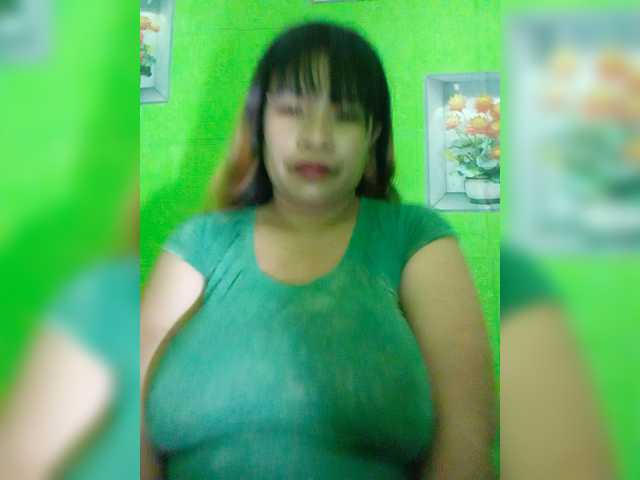 Kyrene live cam on BongaCams