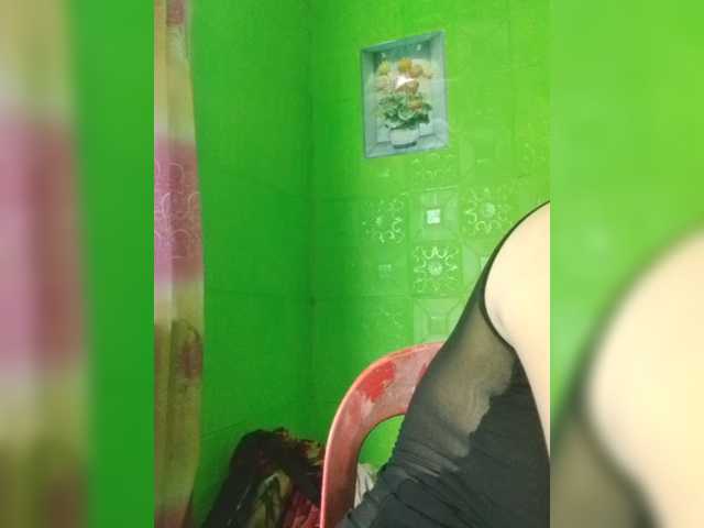 Kyrene, en directo ahora en BongaCams