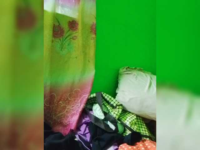 Kyrene live cam on BongaCams