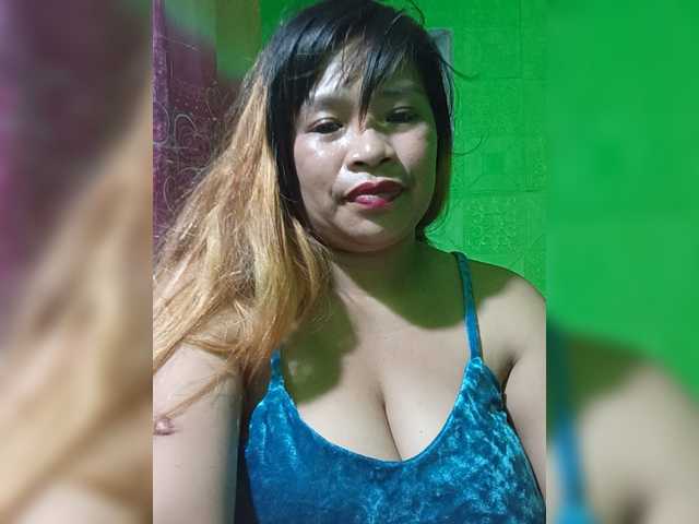 Kyrene live webcam show