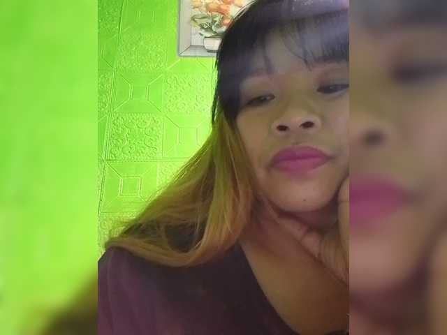 Kyrene live webcam show