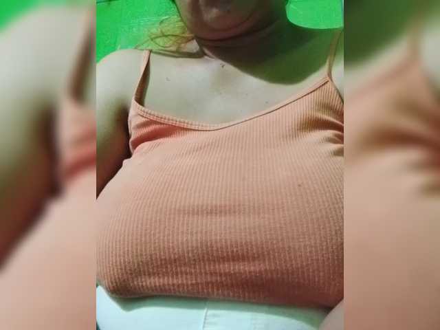 Kyrene live cam on BongaCams