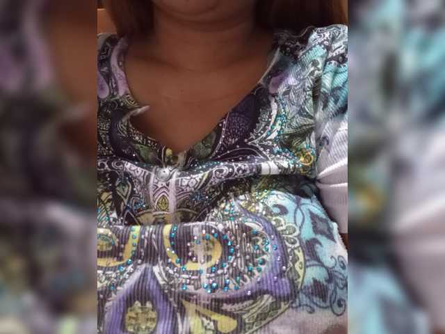 Kyrene live cam on BongaCams