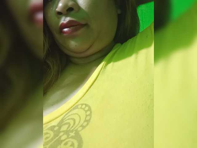 Kyrene live cam on BongaCams