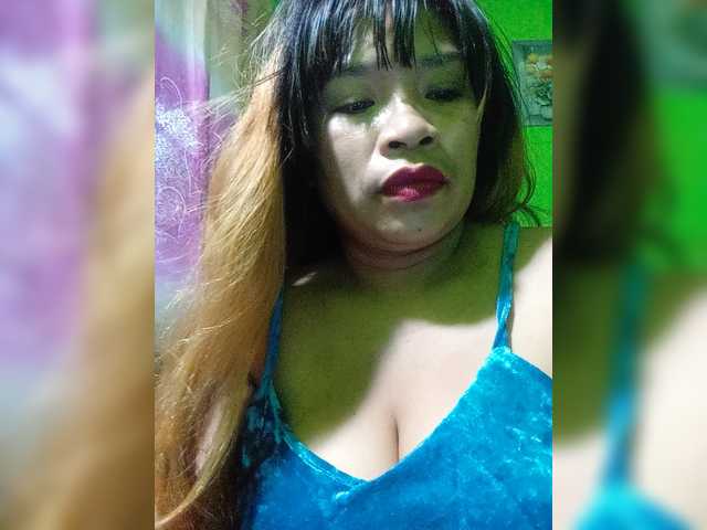 Kyrene live webcam show