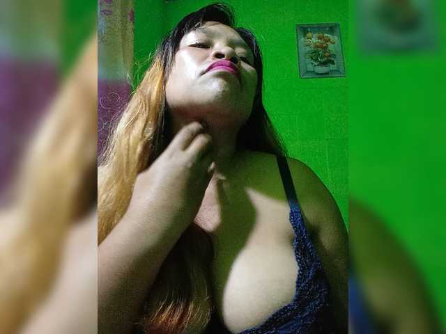 Kyrene live webcam show
