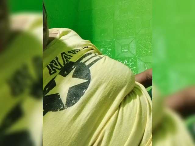 Kyrene live cam on BongaCams
