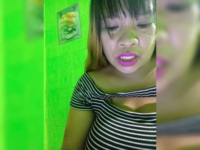 Kyrene live webcam show