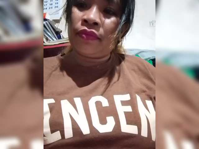 Kyrene, en directo ahora en BongaCams