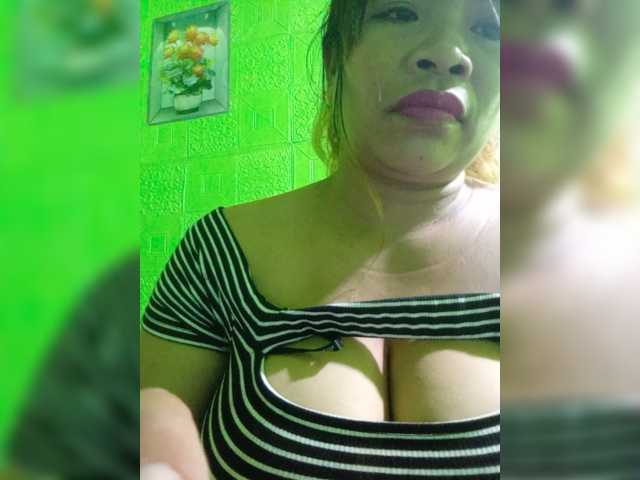 Kyrene live cam on BongaCams