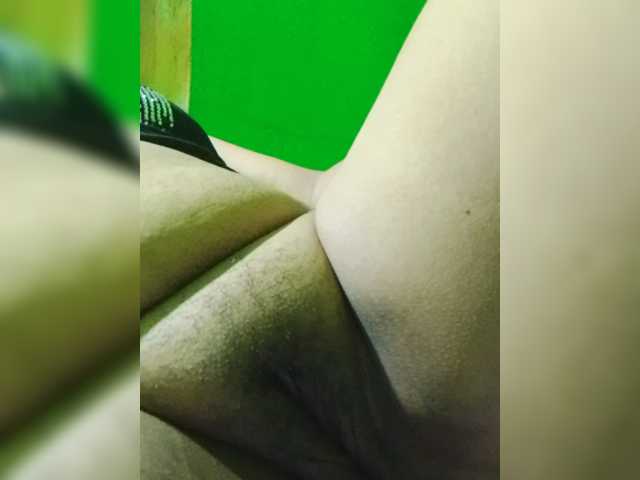 Kyrene live cam on BongaCams