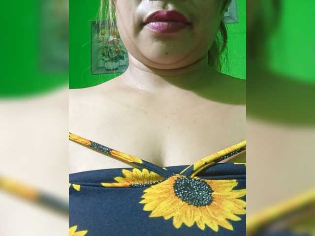 Kyrene live cam on BongaCams