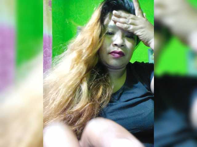 Kyrene live cam on BongaCams