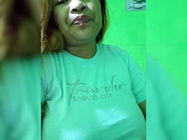 Kyrene's BongaCams show and profile