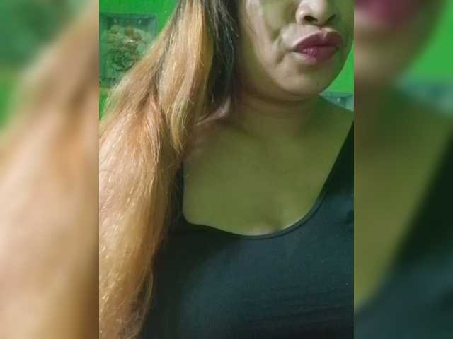 Kyrene live cam on BongaCams