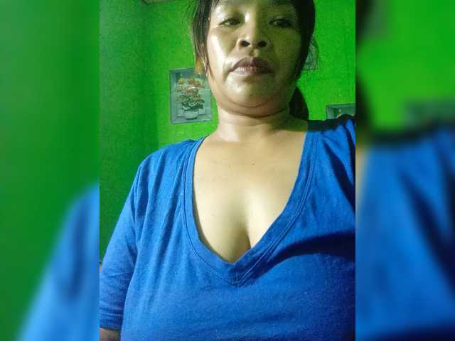 Kyrene live cam on BongaCams
