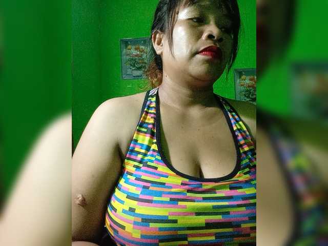 Kyrene live cam on BongaCams