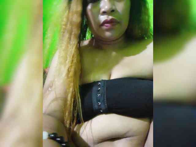 Kyrene Live Webcam on BongaCams