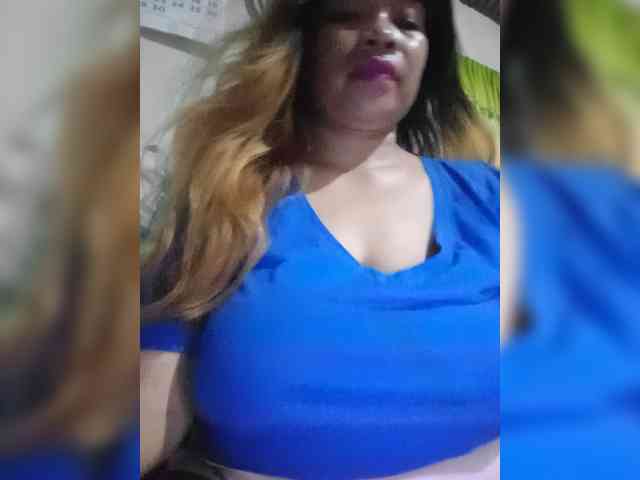 Kyrene's webcam live show