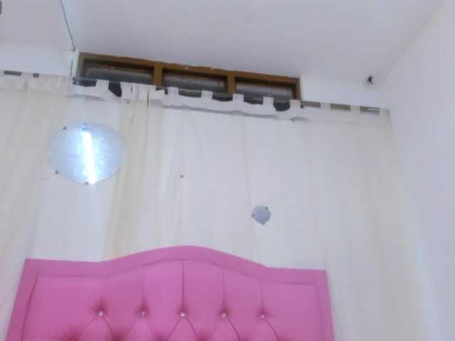 Melodyxcute live cam on BongaCams