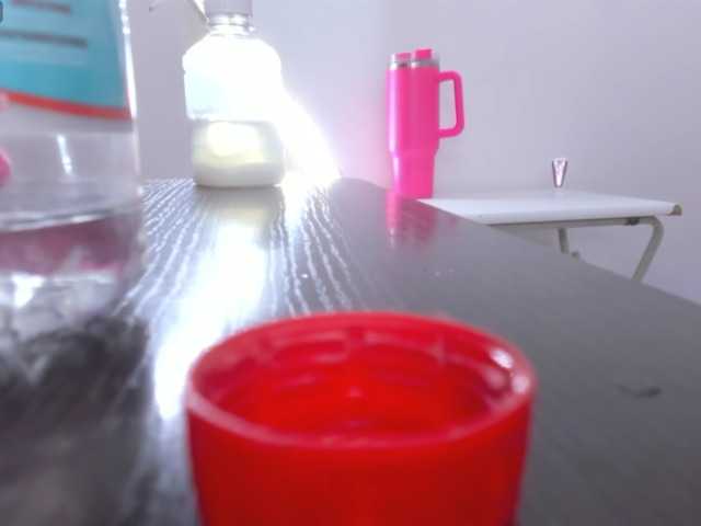 Melodyxcute live cam on BongaCams