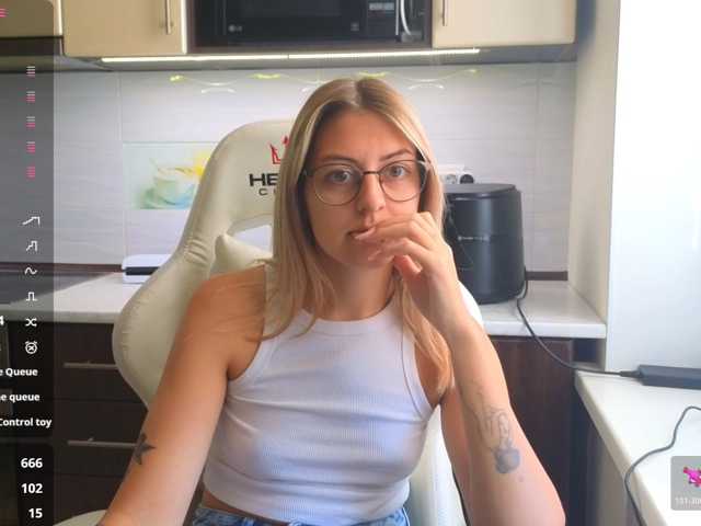 Leppieee live cam on BongaCams