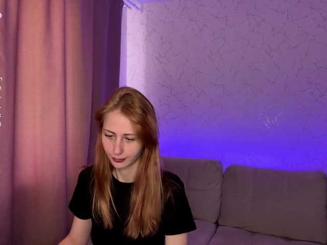 BlondyBun live cam on BongaCams