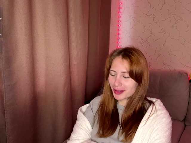 BlondyBun live cam on BongaCams
